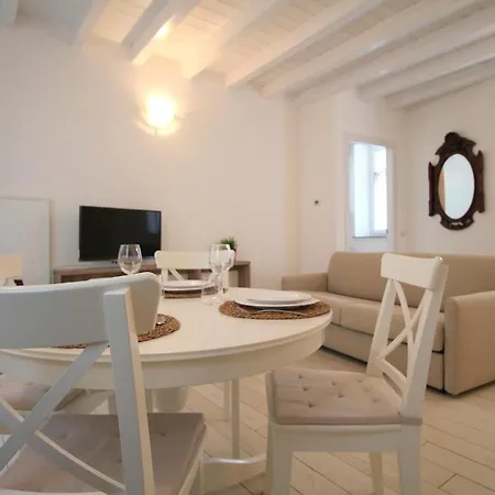 Lakefront Cadorna - Affitti Brevi Italia דירה